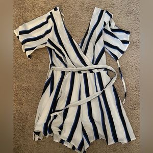 Francesca’s striped romper size small